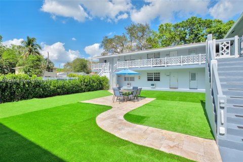 Appartement à louer à Fort Lauderdale, Floride: 2 chambres, 1460.61 m2 № 1877713 - photo 12