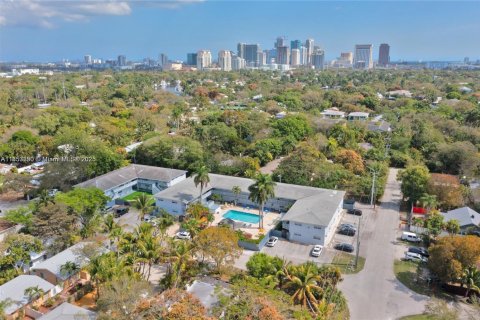 Appartement à louer à Fort Lauderdale, Floride: 2 chambres, 1460.61 m2 № 1877713 - photo 17