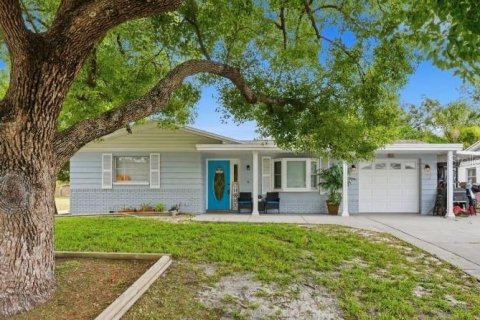 Casa en Holiday, Florida 3 dormitorios, 143.72 m2 № 2102596