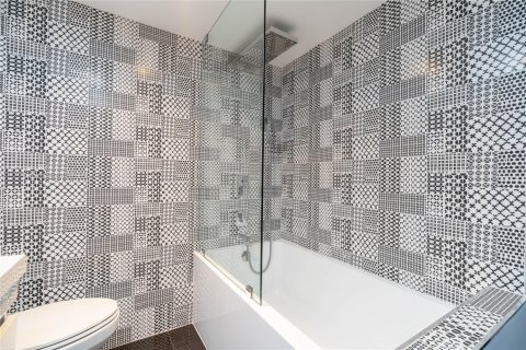 Condominio en alquiler en Hallandale Beach, Florida, 2 dormitorios, 148.64 m2 № 1691617 - foto 30