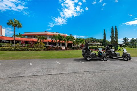 Condo in Pembroke Pines, Florida, 2 bedrooms  № 2041980 - photo 4
