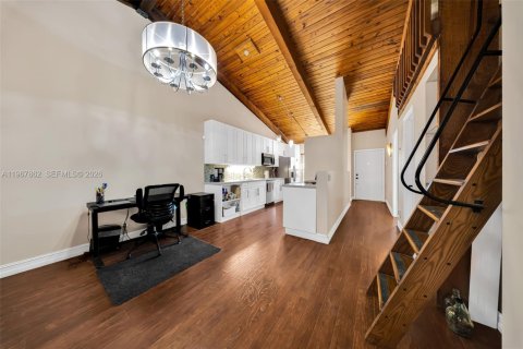 Adosado en venta en Pembroke Pines, Florida, 2 dormitorios, 111.11 m2 № 2029173 - foto 9