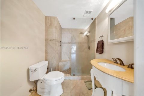 Adosado en venta en Pembroke Pines, Florida, 2 dormitorios, 111.11 m2 № 2029173 - foto 14