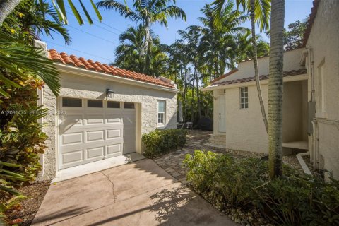 Casa en venta en Coral Gables, Florida, 3 dormitorios, 152.45 m2 № 2381916 - foto 21