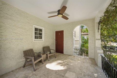 Casa en venta en Coral Gables, Florida, 3 dormitorios, 152.45 m2 № 2381916 - foto 5
