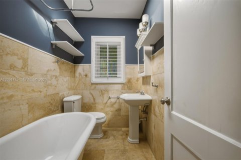 Casa en venta en Coral Gables, Florida, 3 dormitorios, 152.45 m2 № 2381916 - foto 18