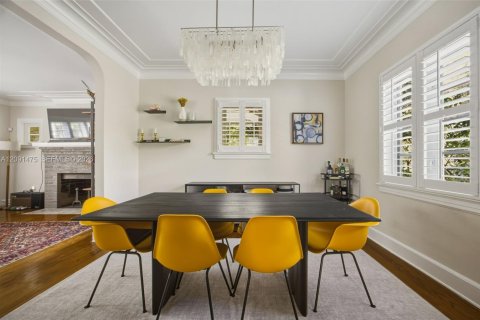 Casa en venta en Coral Gables, Florida, 3 dormitorios, 152.45 m2 № 2381916 - foto 8