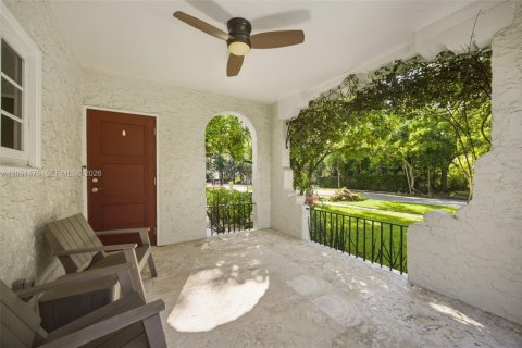 Casa en venta en Coral Gables, Florida, 3 dormitorios, 152.45 m2 № 2381916 - foto 4