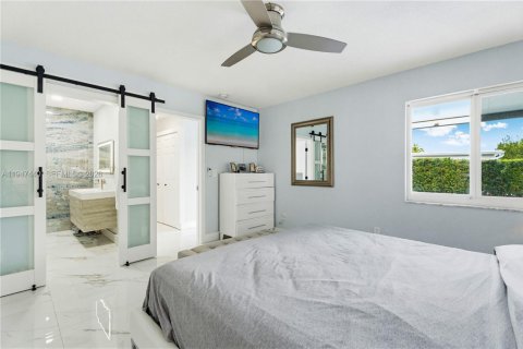 House in Miami, Florida 3 bedrooms, 115.29 sq.m. № 2003385 - photo 23