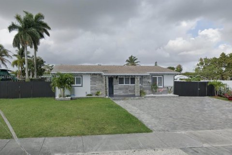 Casa en Miami, Florida 3 dormitorios, 115.29 m2 № 2003385