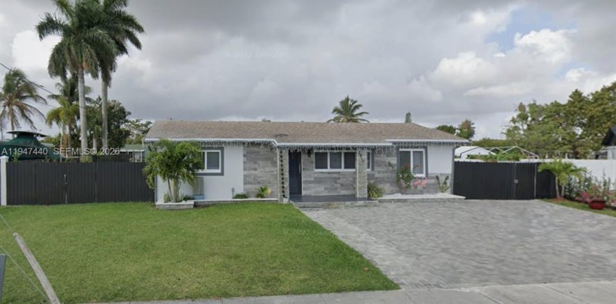 Casa en Miami, Florida 3 dormitorios, 115.29 m2 № 2003385