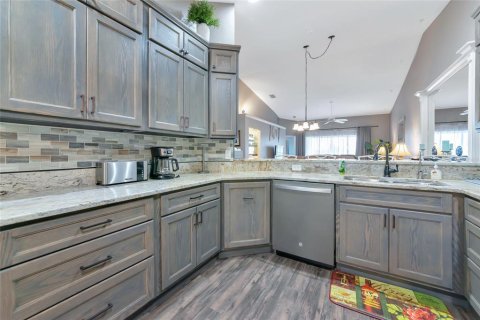 Condo in Sarasota, Florida, 2 bedrooms  № 1628534 - photo 10