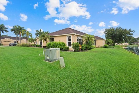 Condo in North Port, Florida, 3 bedrooms  № 1514738 - photo 24