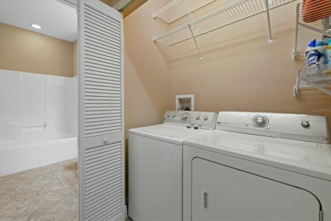 Condo in North Port, Florida, 3 bedrooms  № 1514738 - photo 19