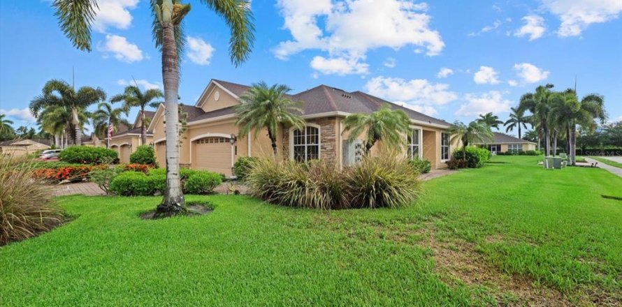 Condo à North Port, Floride, 3 chambres № 1514738