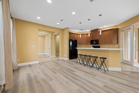 Condo in North Port, Florida, 3 bedrooms  № 1514738 - photo 9