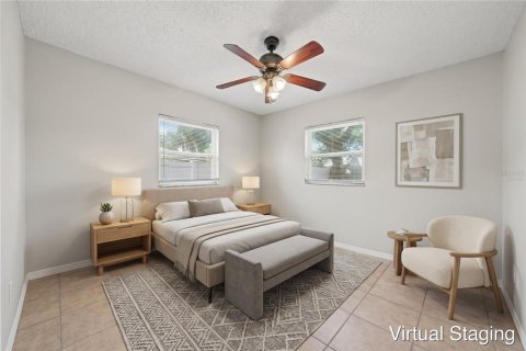 House in Tampa, Florida 3 bedrooms, 87.79 sq.m. № 2219798 - photo 12