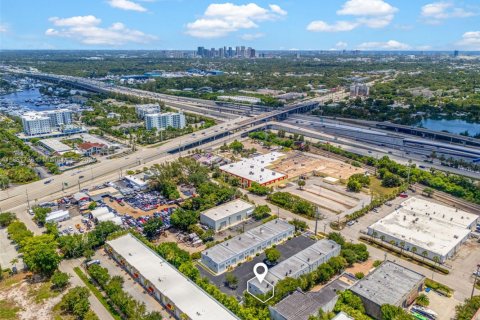 Commercial property in Dania Beach, Florida № 1881897 - photo 25