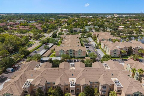 Condo in Orlando, Florida, 3 bedrooms  № 2208863 - photo 27