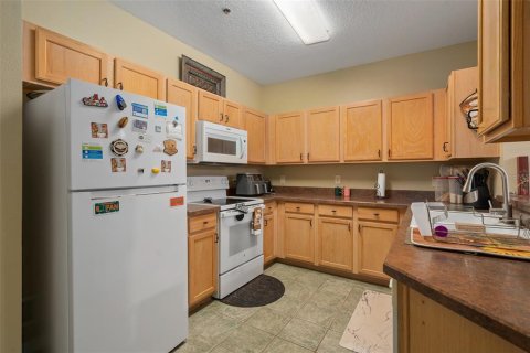 Condo in Orlando, Florida, 3 bedrooms  № 2208863 - photo 5