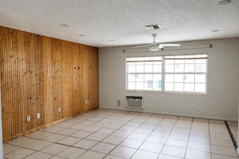 Купить виллу или дом в Ориндж-Сити, Флорида 4 комнаты, 102.29м2, № 2232461 - фото 2