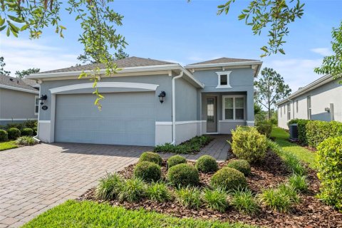 House in DeLand, Florida 2 bedrooms, 153.38 sq.m. № 1540084 - photo 1