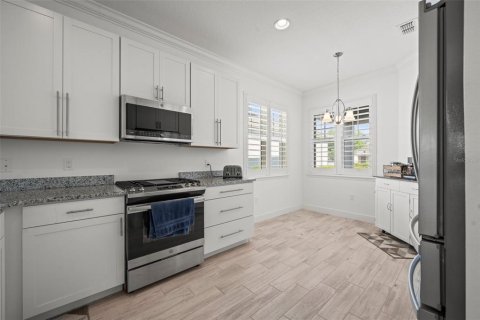 House in DeLand, Florida 2 bedrooms, 153.38 sq.m. № 1540084 - photo 12