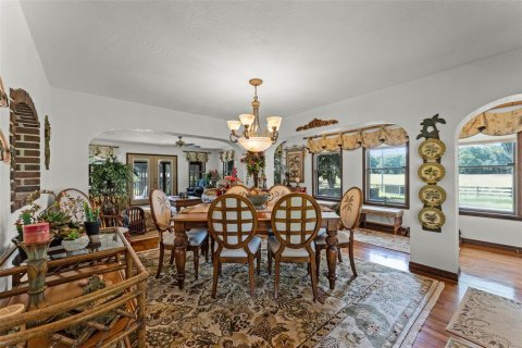 House in De Leon Springs, Florida 4 bedrooms, 425.77 sq.m. № 1653929 - photo 8