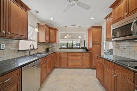 Condominio en alquiler en Sarasota, Florida, 3 dormitorios, 207.36 m2 № 1908934 - foto 8