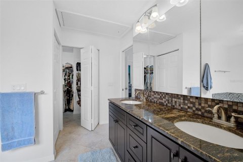 Condominio en alquiler en Sarasota, Florida, 3 dormitorios, 207.36 m2 № 1908934 - foto 19