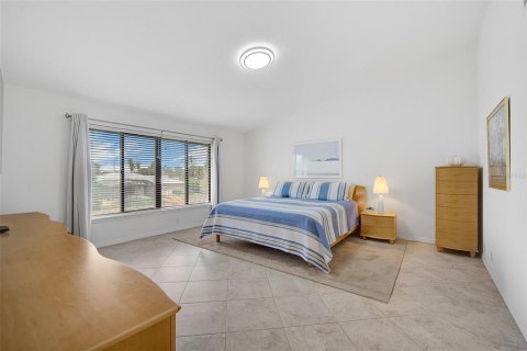 Condominio en alquiler en Sarasota, Florida, 3 dormitorios, 207.36 m2 № 1908934 - foto 4