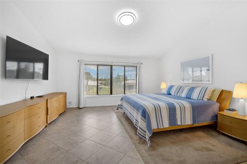 Condominio en alquiler en Sarasota, Florida, 3 dormitorios, 207.36 m2 № 1908934 - foto 14