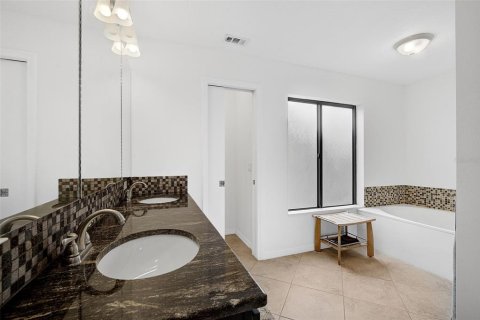 Condominio en alquiler en Sarasota, Florida, 3 dormitorios, 207.36 m2 № 1908934 - foto 16