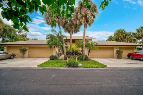 Condominio en alquiler en Sarasota, Florida, 3 dormitorios, 207.36 m2 № 1908934 - foto 2