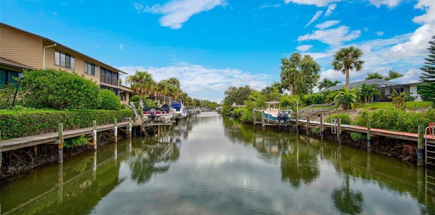 Condominio en Sarasota, Florida, 3 dormitorios № 1908934
