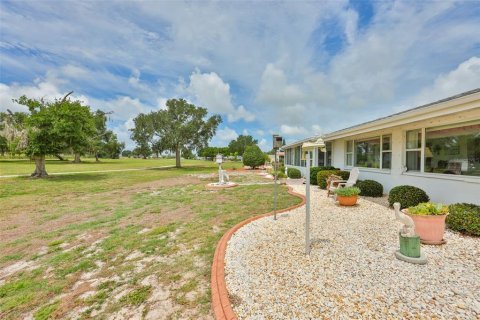 House in Sun City Center, Florida 2 bedrooms, 168.25 sq.m. № 2199833 - photo 24
