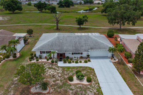House in Sun City Center, Florida 2 bedrooms, 168.25 sq.m. № 2199833 - photo 28