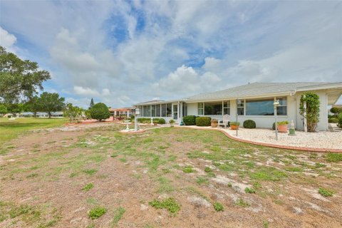 House in Sun City Center, Florida 2 bedrooms, 168.25 sq.m. № 2199833 - photo 25