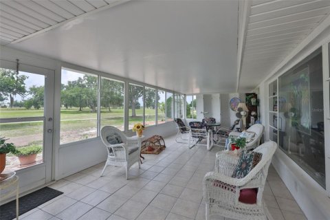 House in Sun City Center, Florida 2 bedrooms, 168.25 sq.m. № 2199833 - photo 5