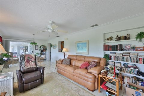 House in Sun City Center, Florida 2 bedrooms, 168.25 sq.m. № 2199833 - photo 22
