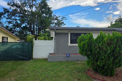 Villa ou maison à vendre à Miramar, Floride: 3 chambres, 97.36 m2 № 1955967 - photo 5