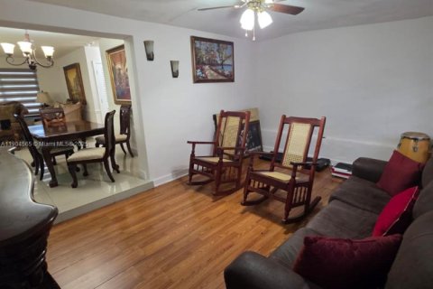 Villa ou maison à vendre à Miramar, Floride: 3 chambres, 97.36 m2 № 1955967 - photo 30