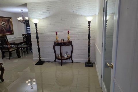 Villa ou maison à vendre à Miramar, Floride: 3 chambres, 97.36 m2 № 1955967 - photo 8