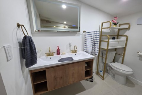 Villa ou maison à vendre à Miramar, Floride: 3 chambres, 97.36 m2 № 1955967 - photo 11