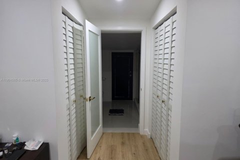 Villa ou maison à vendre à Miramar, Floride: 3 chambres, 97.36 m2 № 1955967 - photo 16