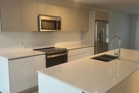 Condo à Miami, Floride, 3 chambres  № 2004019