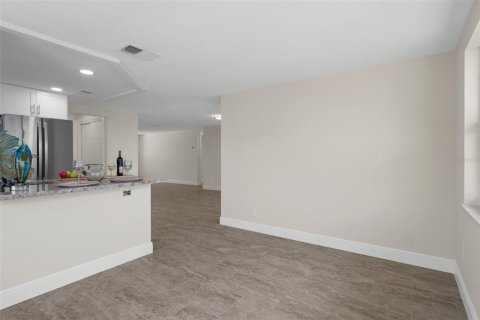Casa en venta en New Port Richey, Florida, 2 dormitorios, 130.43 m2 № 1689721 - foto 21