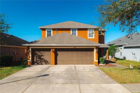 Casa en venta en Tampa, Florida, 5 dormitorios, 260.78 m2 № 1918577 - foto 1