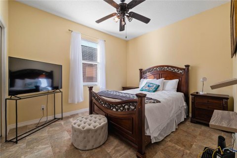 Casa en venta en Tampa, Florida, 5 dormitorios, 260.78 m2 № 1918577 - foto 14