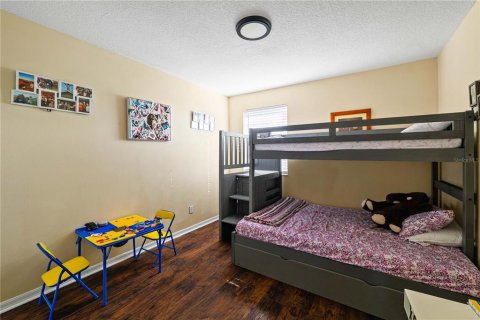 Casa en venta en Tampa, Florida, 5 dormitorios, 260.78 m2 № 1918577 - foto 27